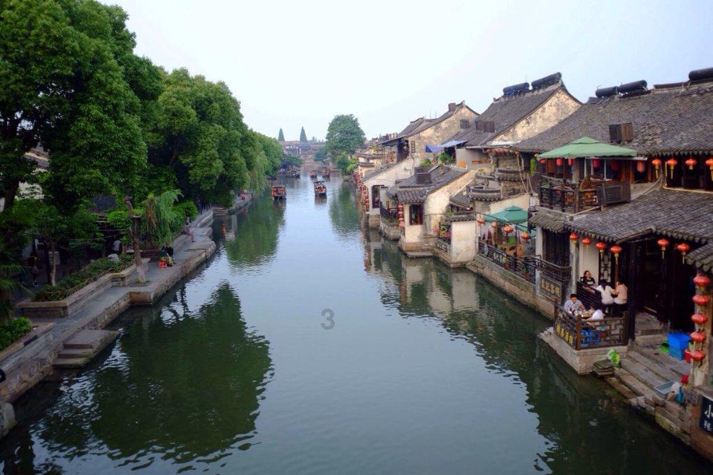 逃出美丽度假胜地
